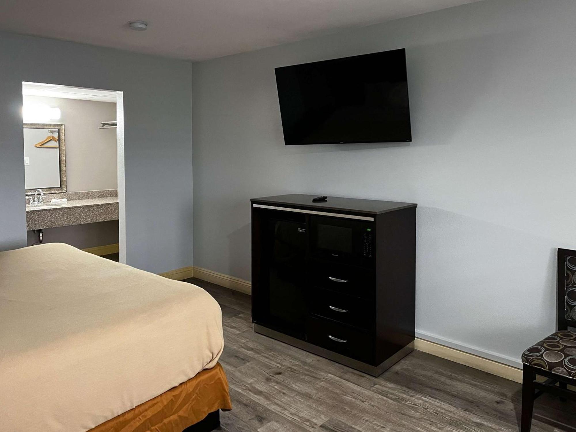 Studio 6 Artesia Ca Hotel 2*